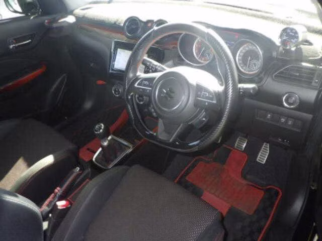 SUZUKI SWIFT
