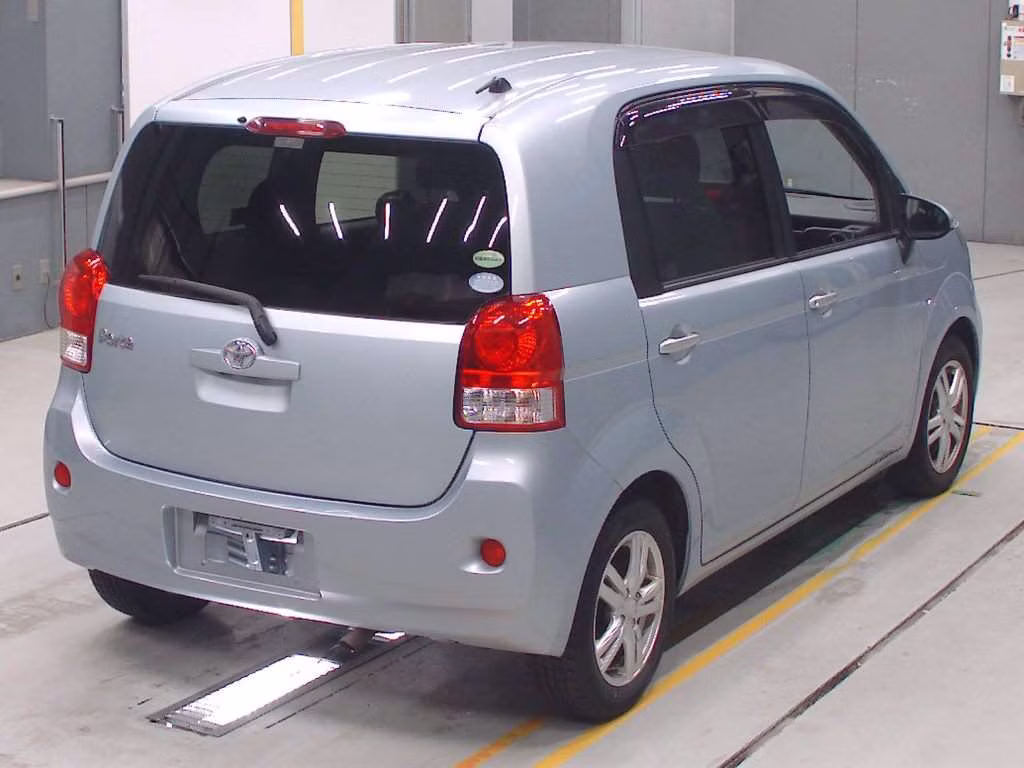 TOYOTA PORTE