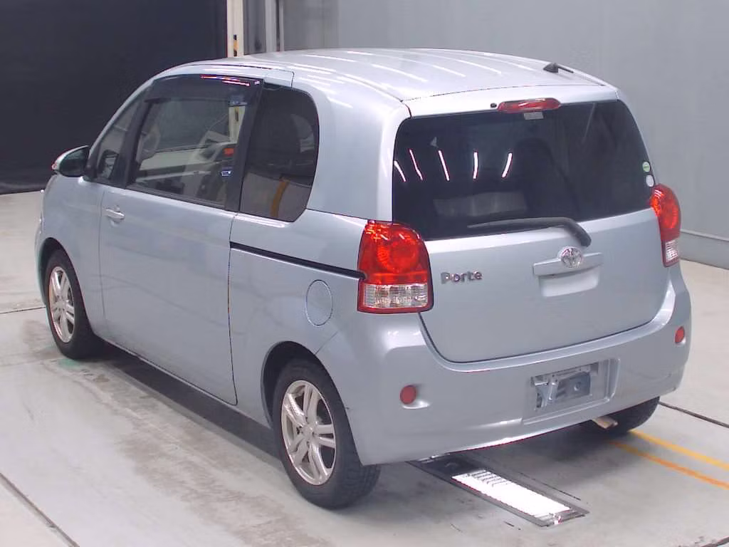TOYOTA PORTE