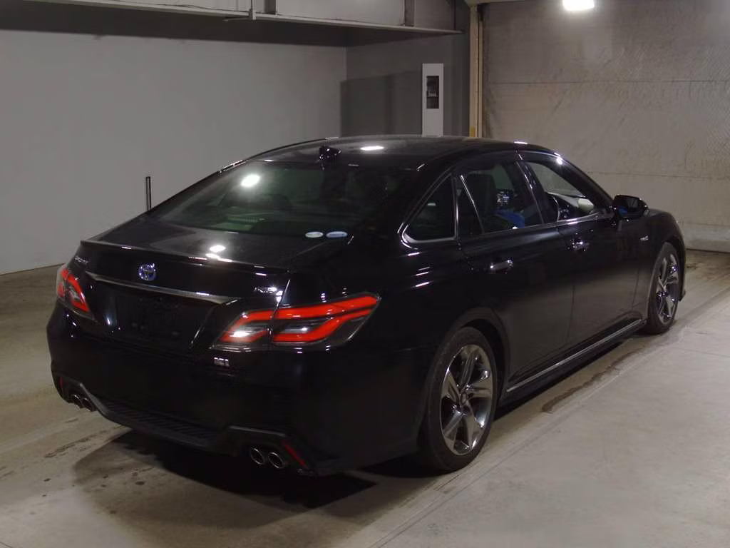 TOYOTA CROWN