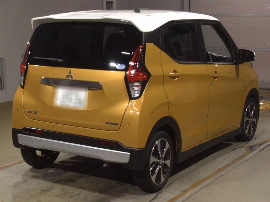 MITSUBISHI EK X