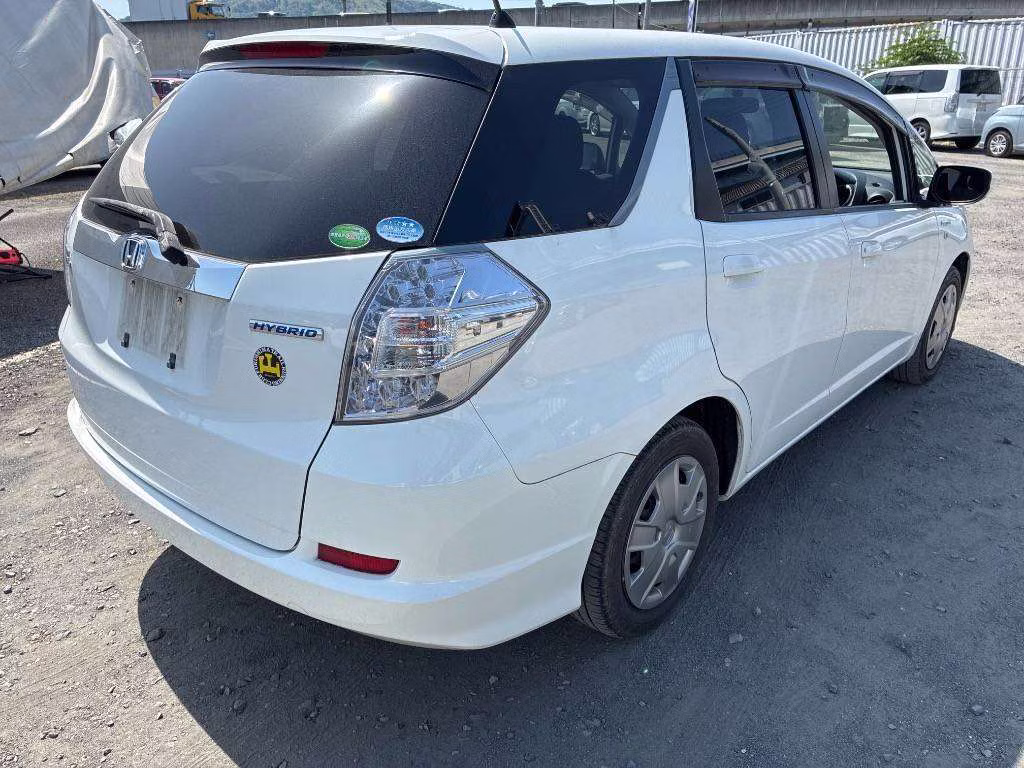 HONDA FIT SHUTTLE