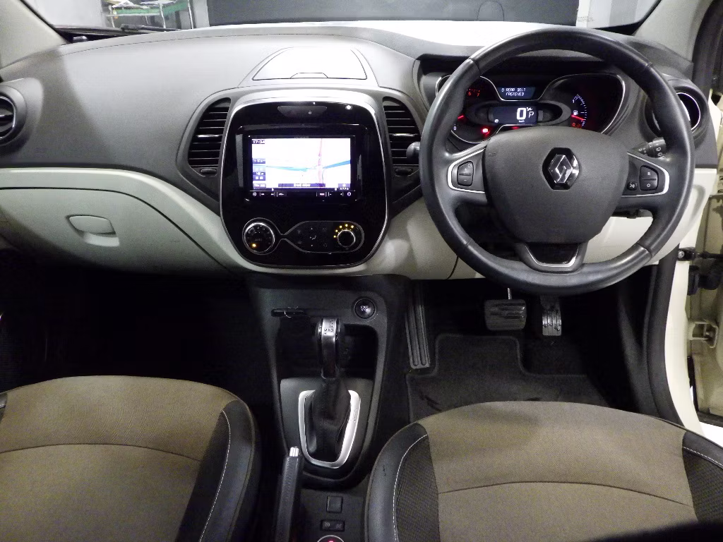 RENAULT CAPTUR