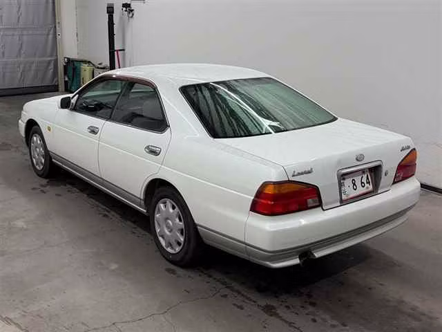 NISSAN LAUREL