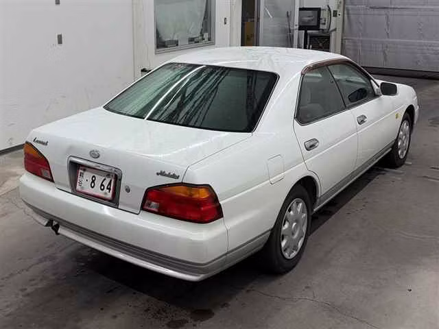 NISSAN LAUREL