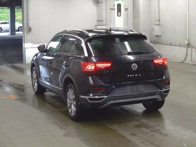 VOLKSWAGEN T-ROC