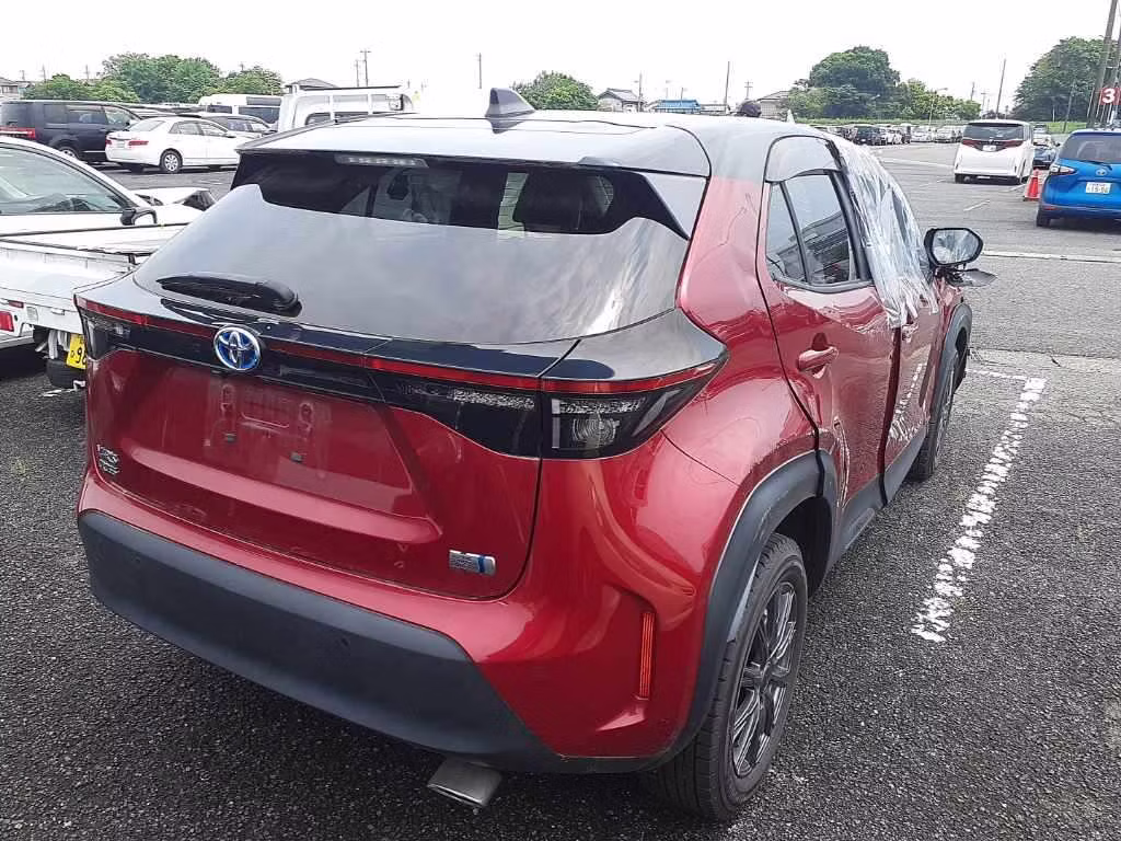TOYOTA YARIS CROSS