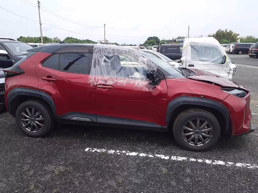 TOYOTA YARIS CROSS
