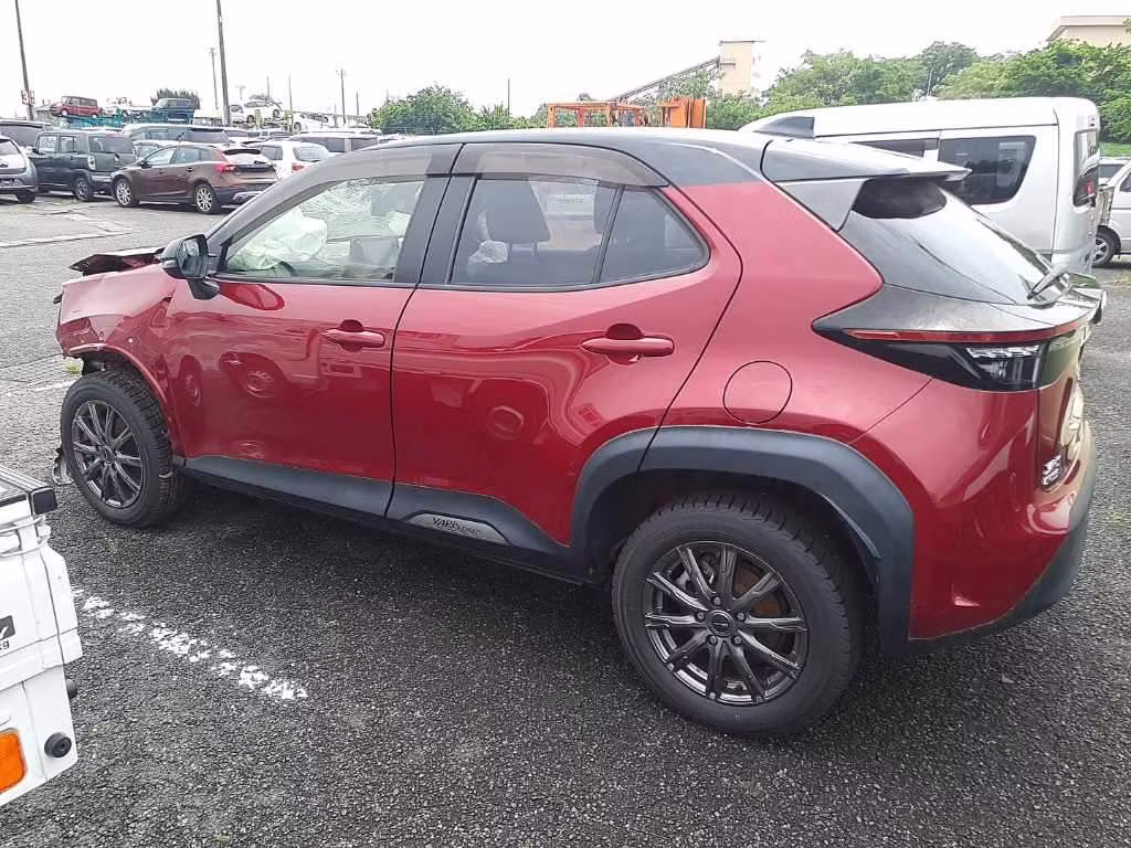 TOYOTA YARIS CROSS