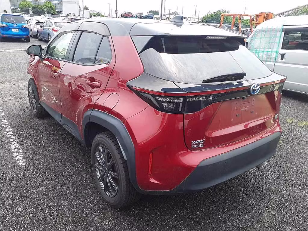 TOYOTA YARIS CROSS