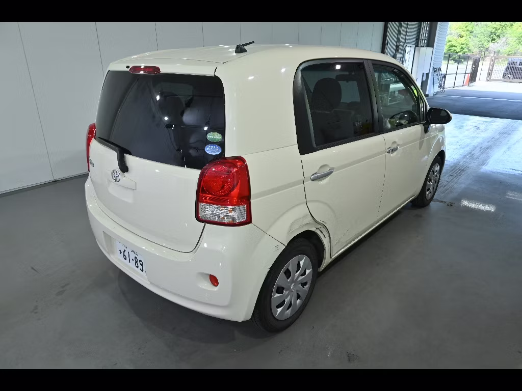 TOYOTA PORTE