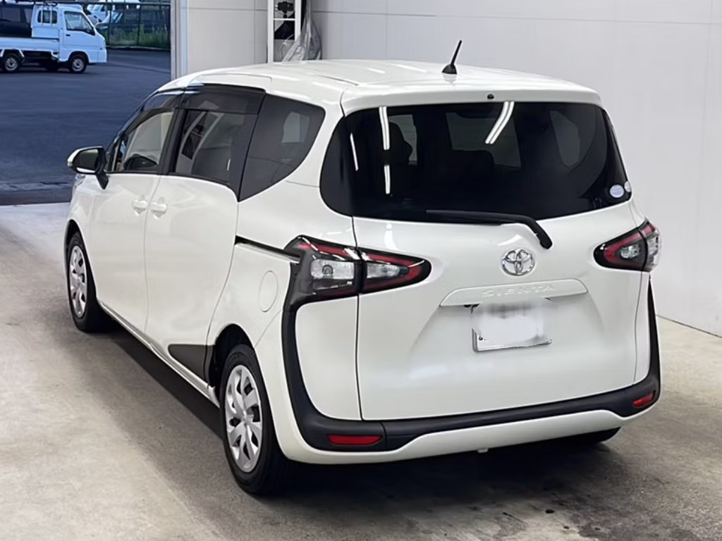 TOYOTA SIENTA