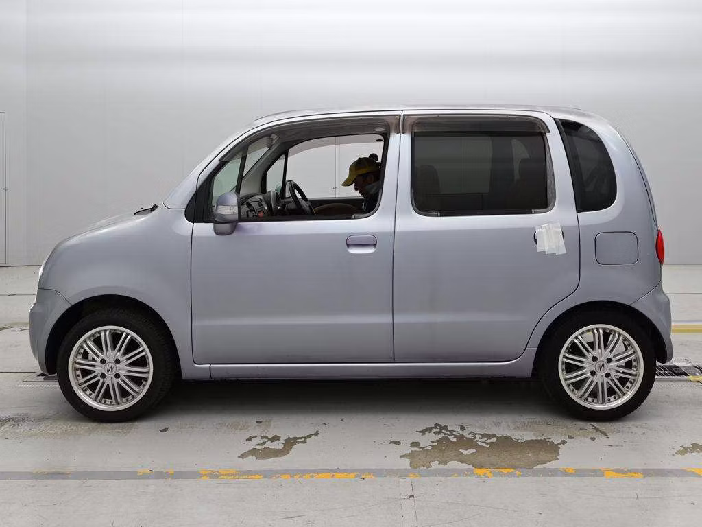 DAIHATSU MOVE LATTE