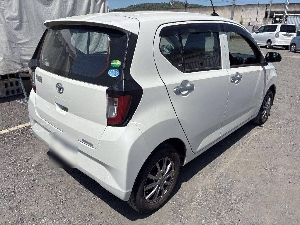 TOYOTA PIXIS EPOCH