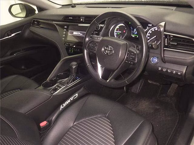 TOYOTA CAMRY