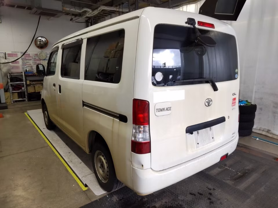 TOYOTA TOWN ACE