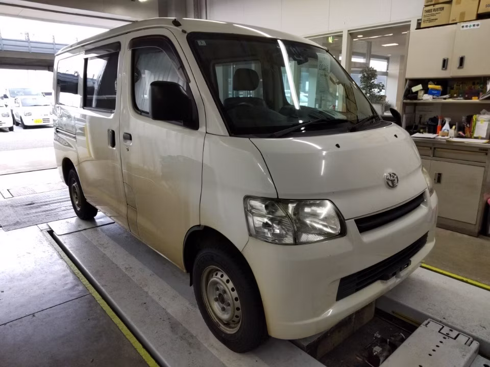 TOYOTA TOWN ACE