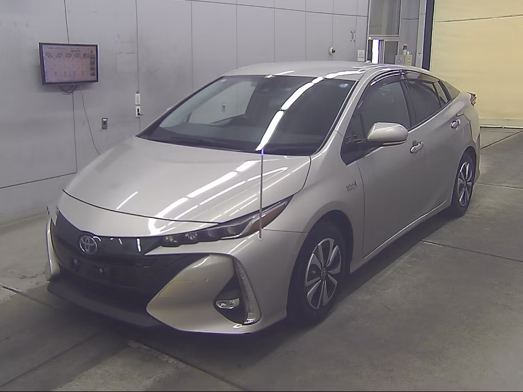 TOYOTA PRIUS PHV