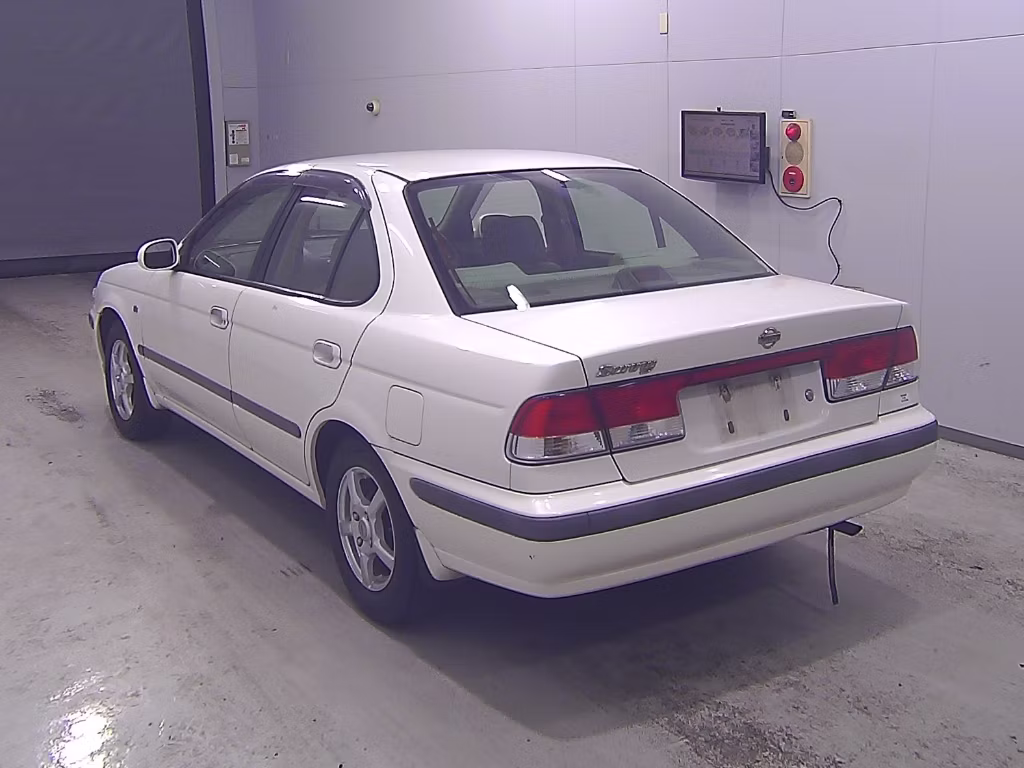 NISSAN SUNNY