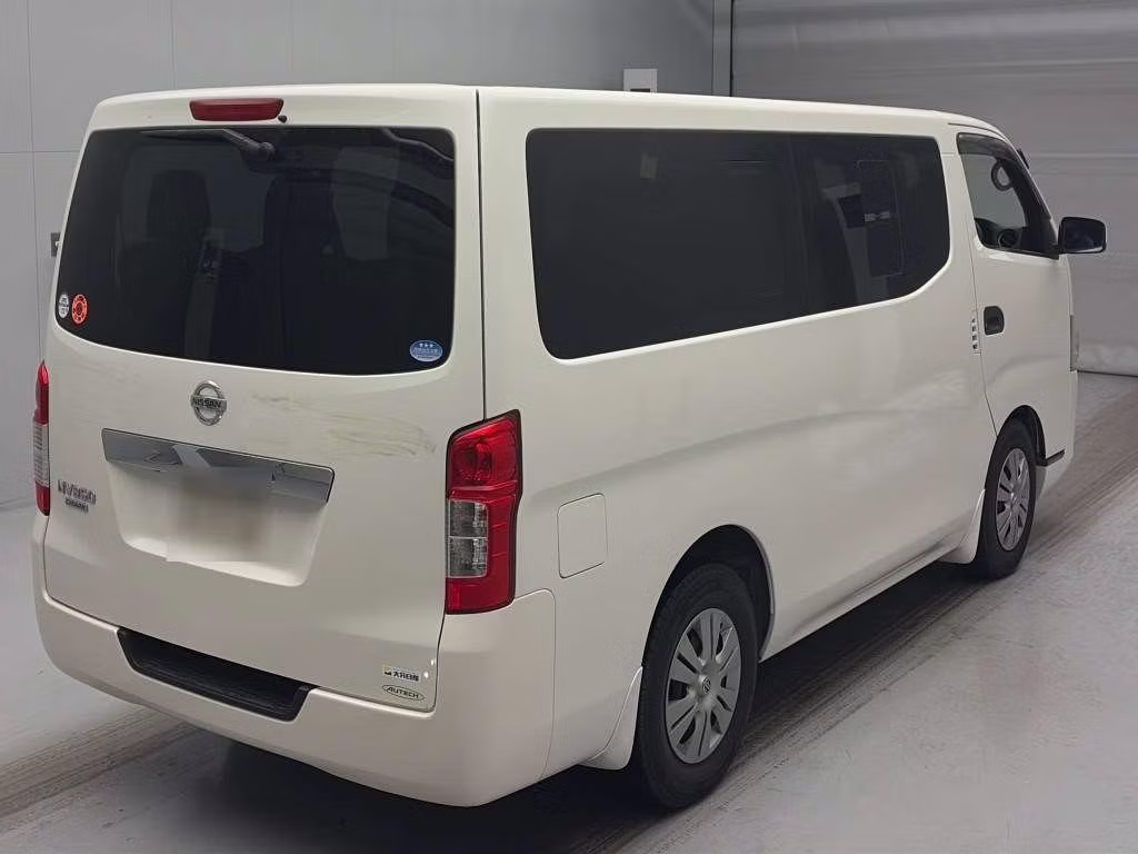 NISSAN NV350 CARAVAN