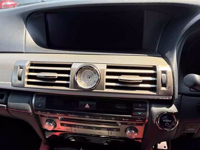 LEXUS LS600H