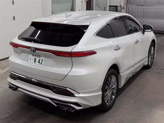 TOYOTA HARRIER
