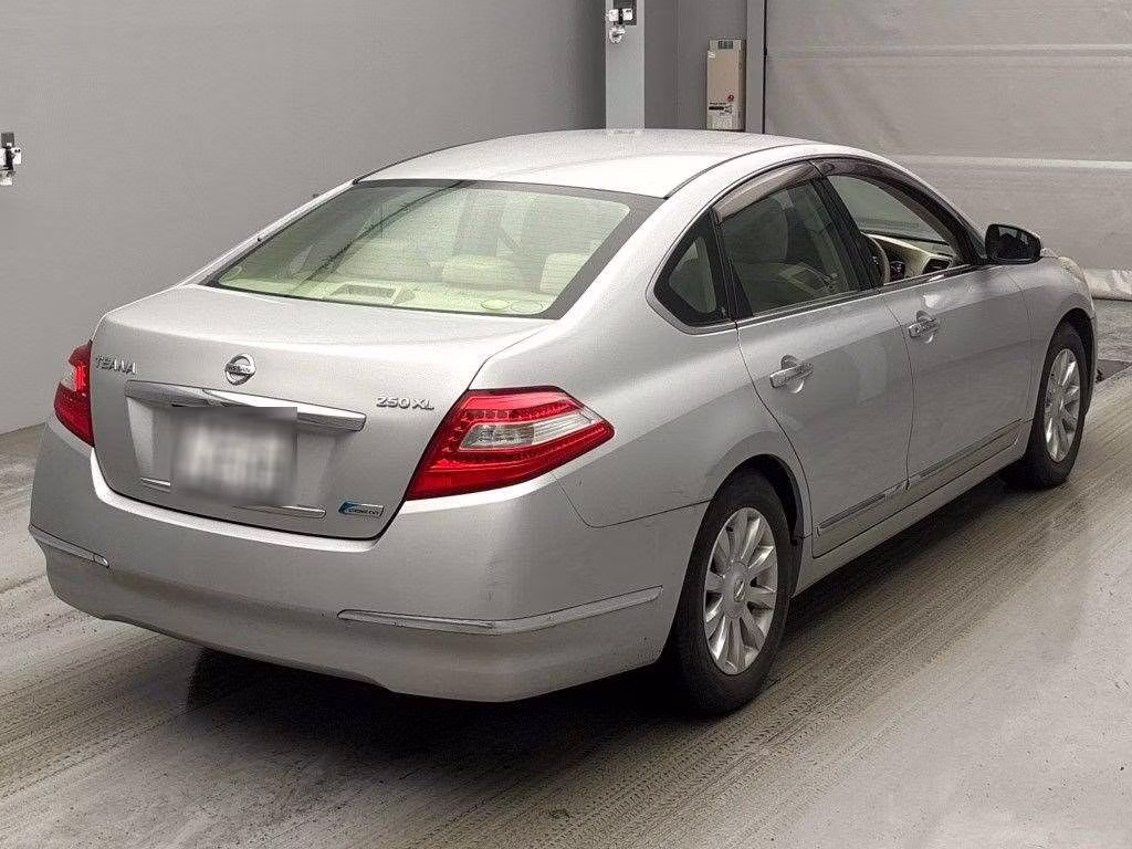 NISSAN TEANA