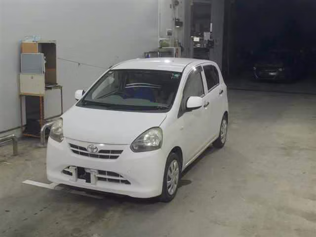 TOYOTA PIXIS EPOCH