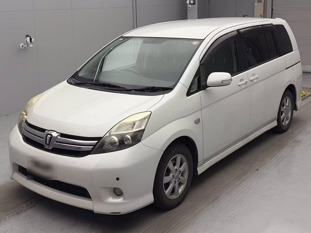 TOYOTA ISIS