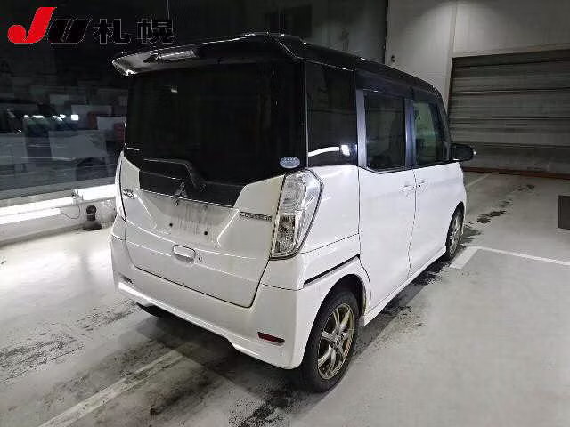 MITSUBISHI EK SPACE