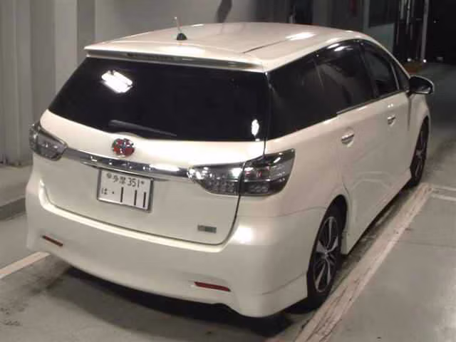 TOYOTA WISH