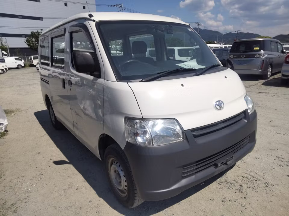 TOYOTA TOWN ACE