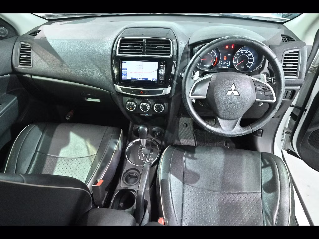 MITSUBISHI RVR