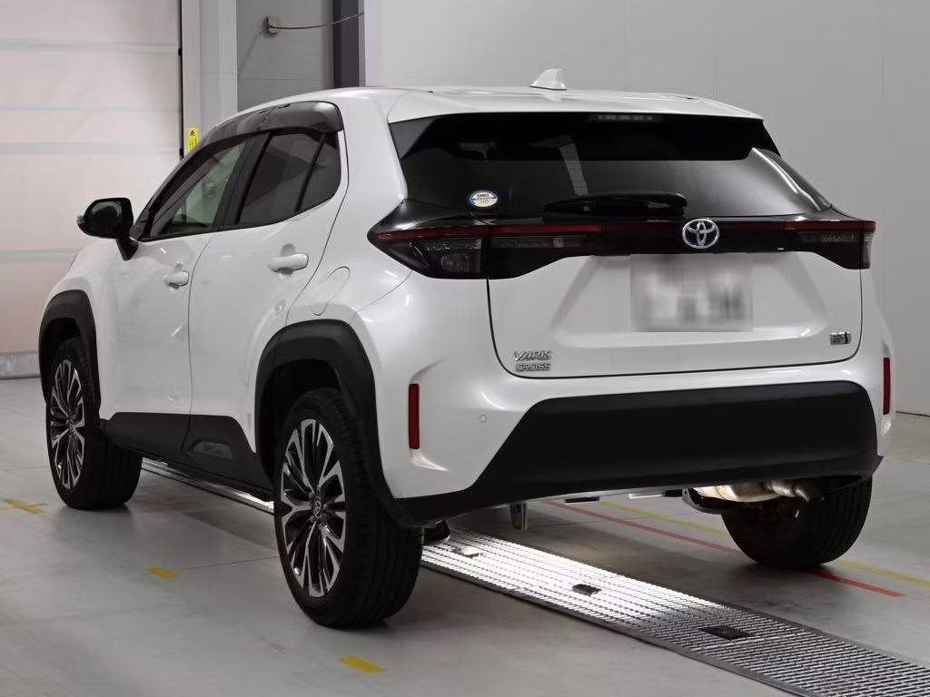 TOYOTA YARIS CROSS