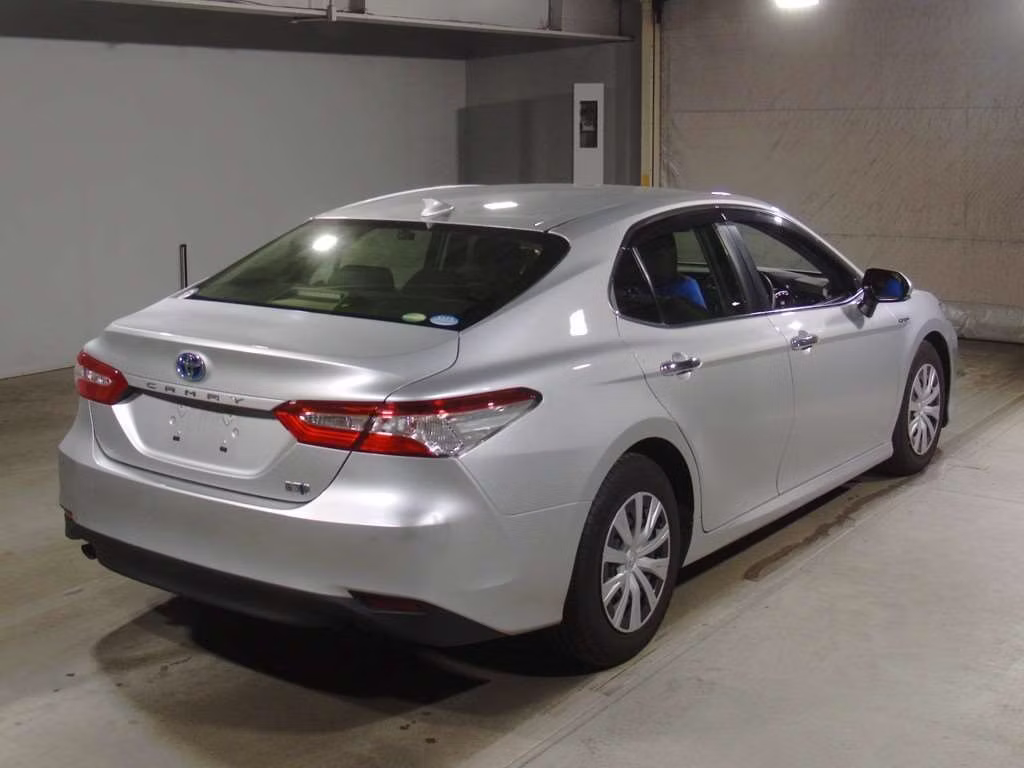 TOYOTA CAMRY