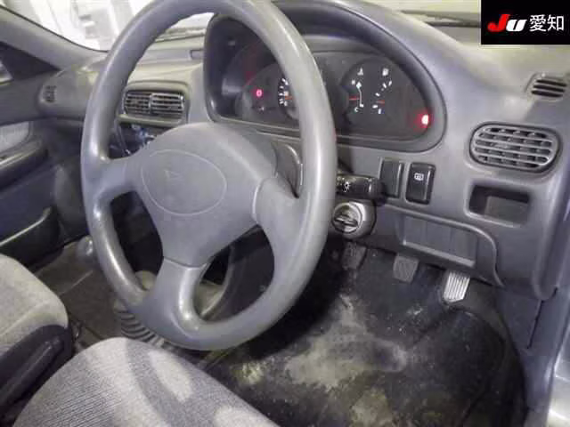DAIHATSU CHARADE