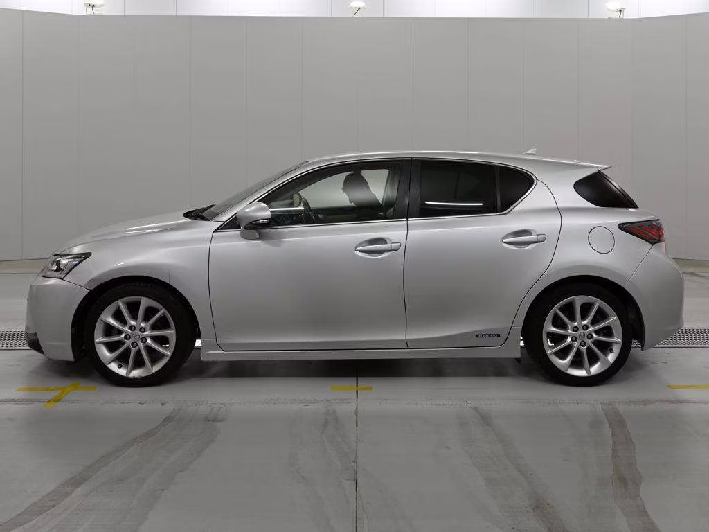 LEXUS CT200H