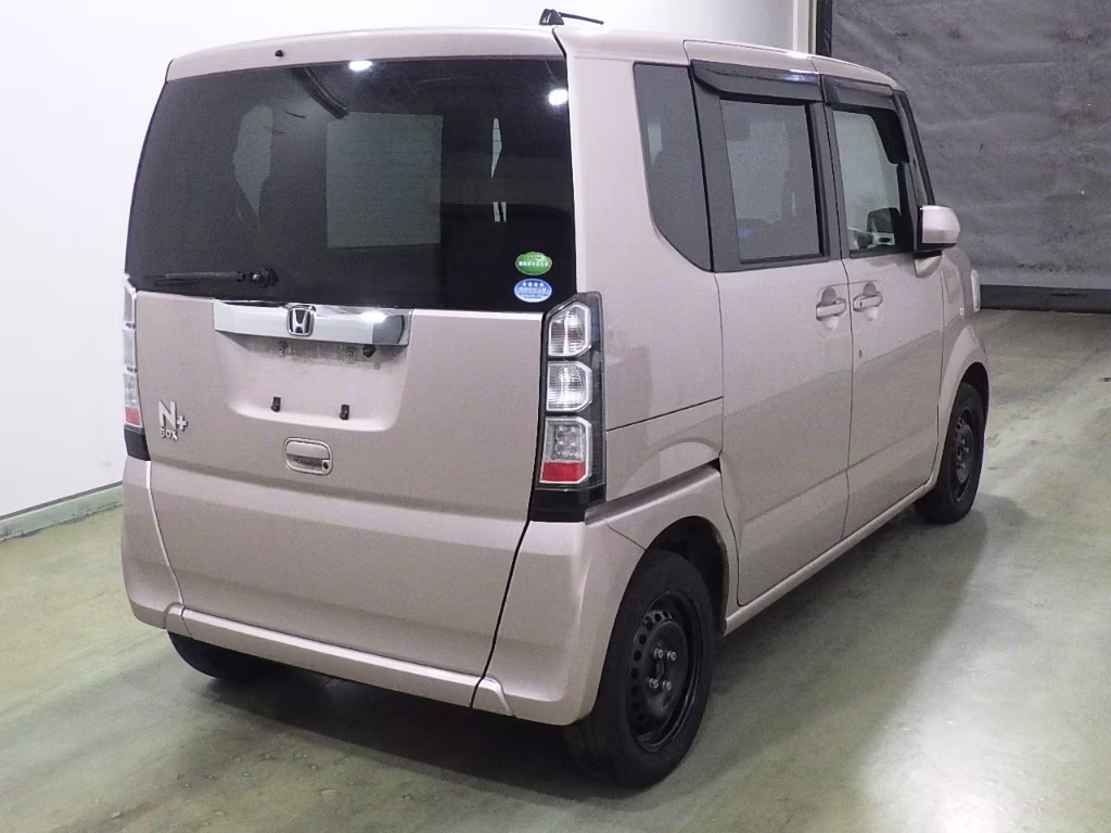 HONDA N-BOX+