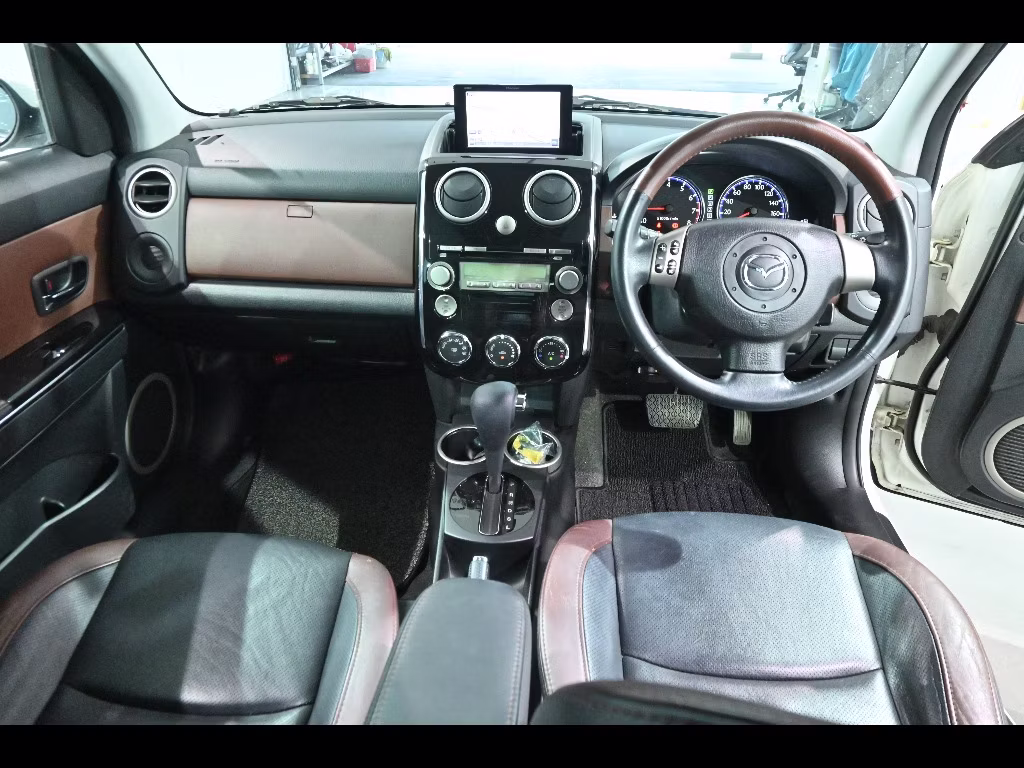 MAZDA VERISA