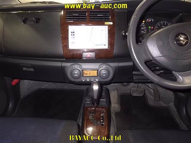 SUZUKI CERVO