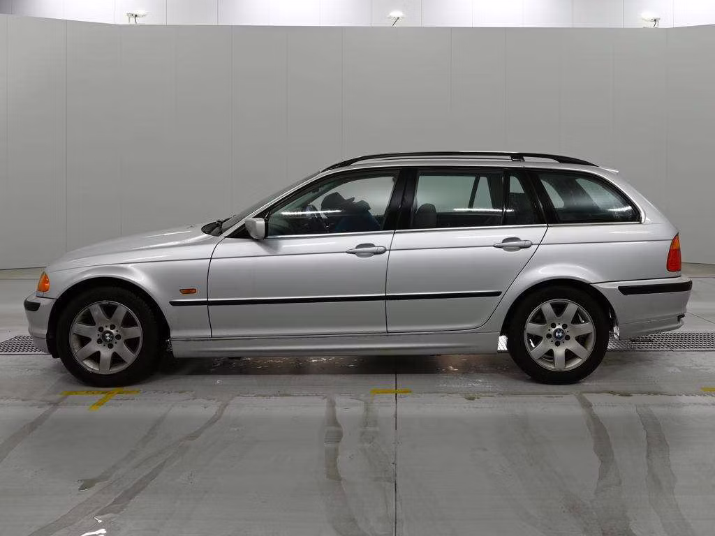 BMW 3-SERIES
