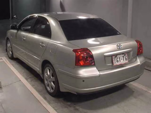 TOYOTA AVENSIS