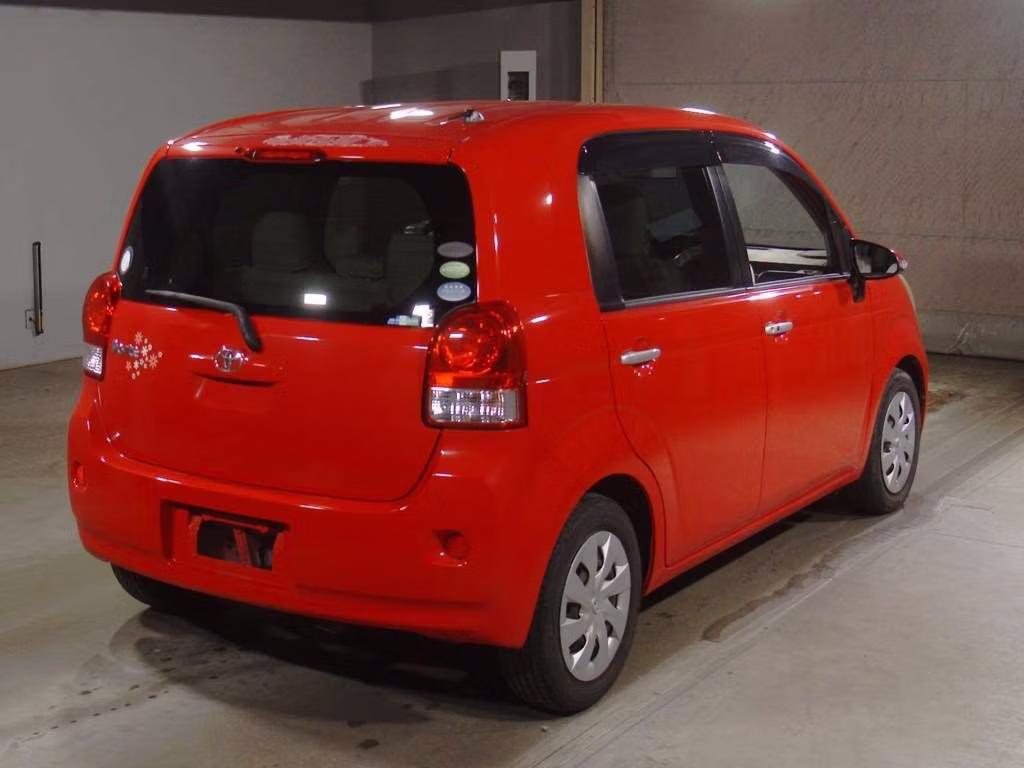 TOYOTA PORTE