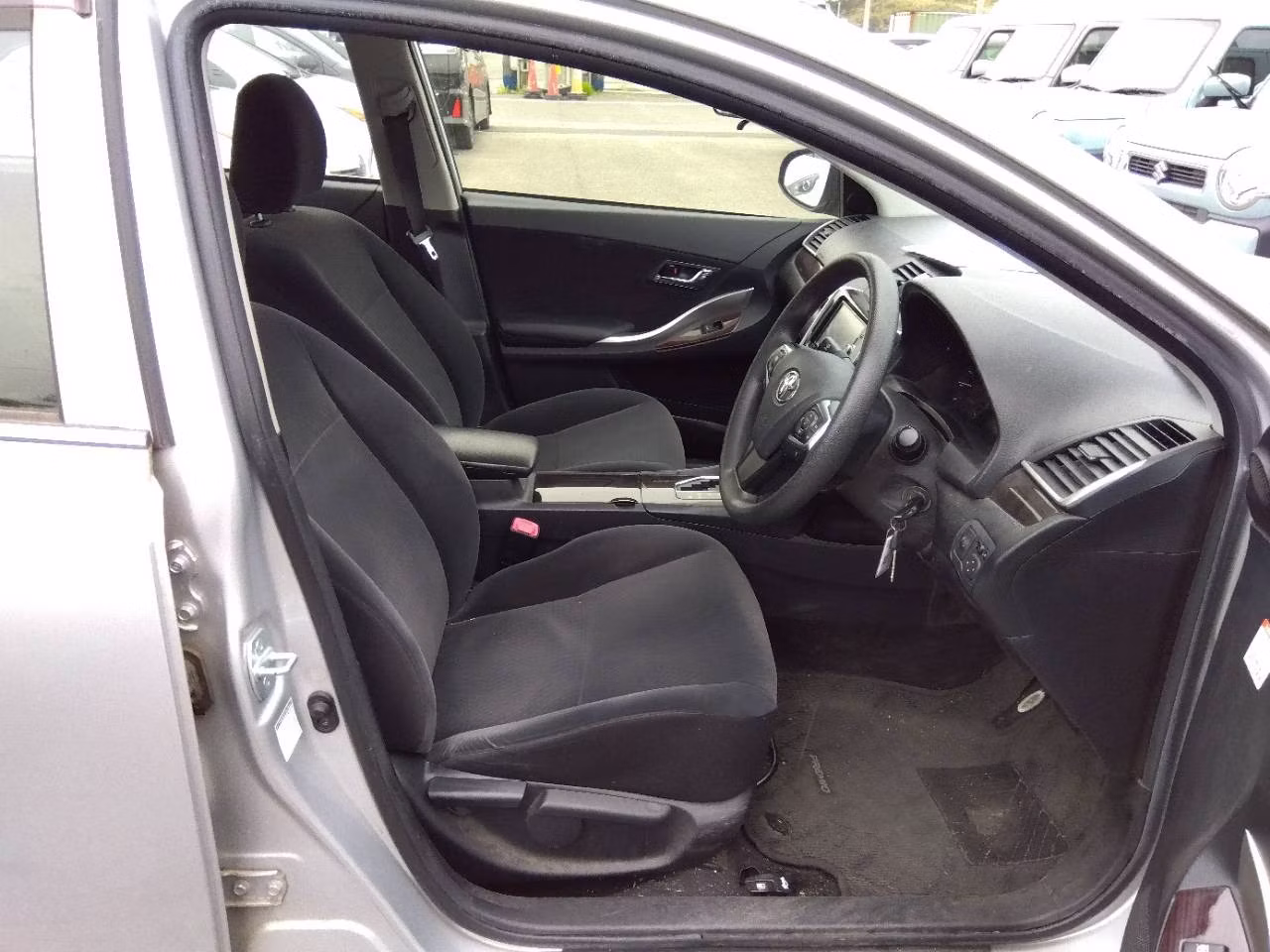 TOYOTA PREMIO