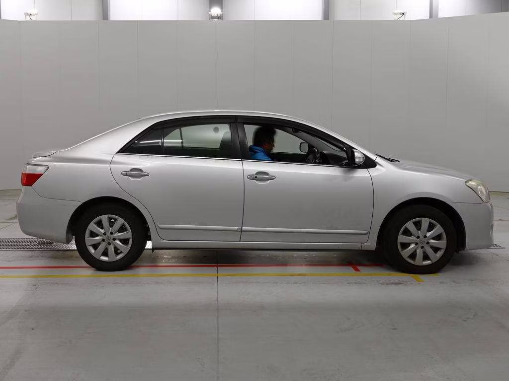TOYOTA PREMIO