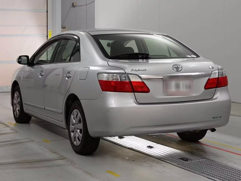 TOYOTA PREMIO