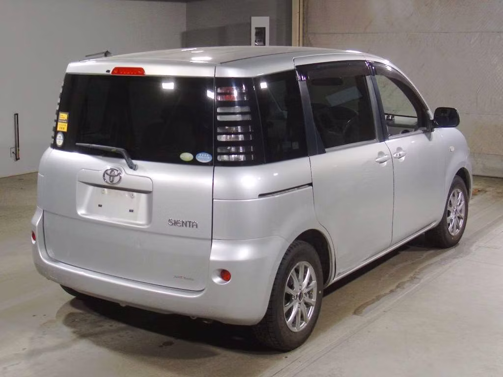 TOYOTA SIENTA