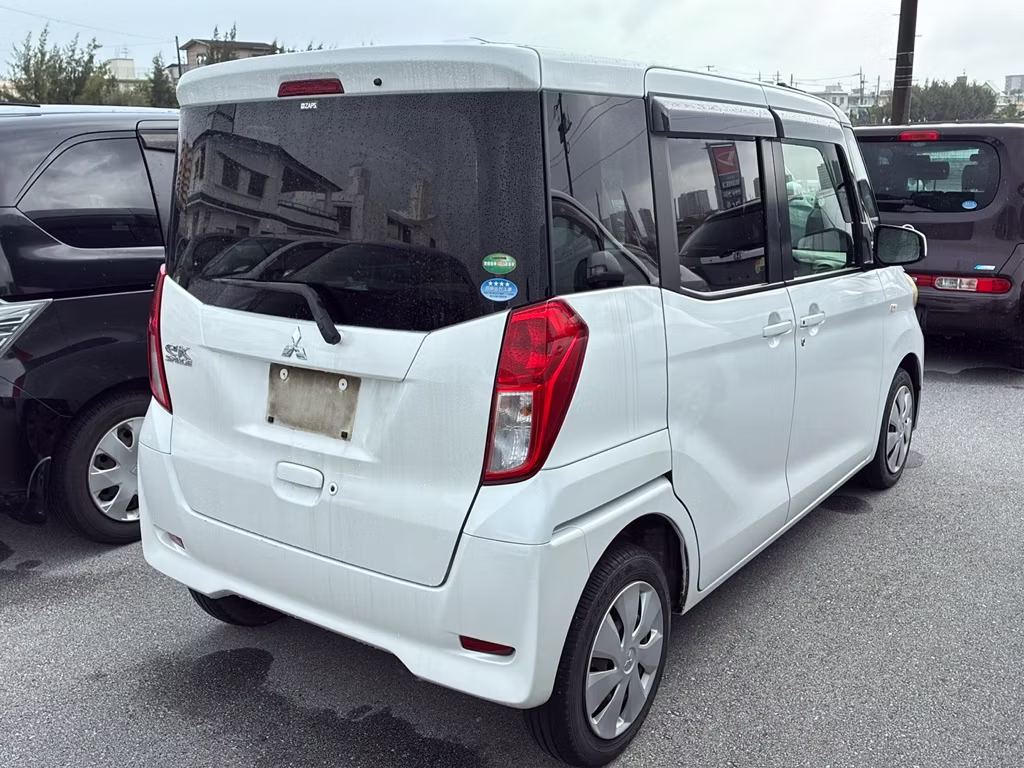 MITSUBISHI EK SPACE