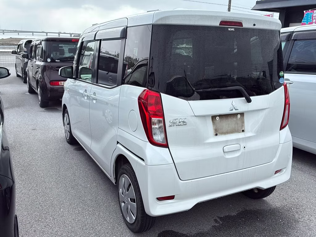 MITSUBISHI EK SPACE