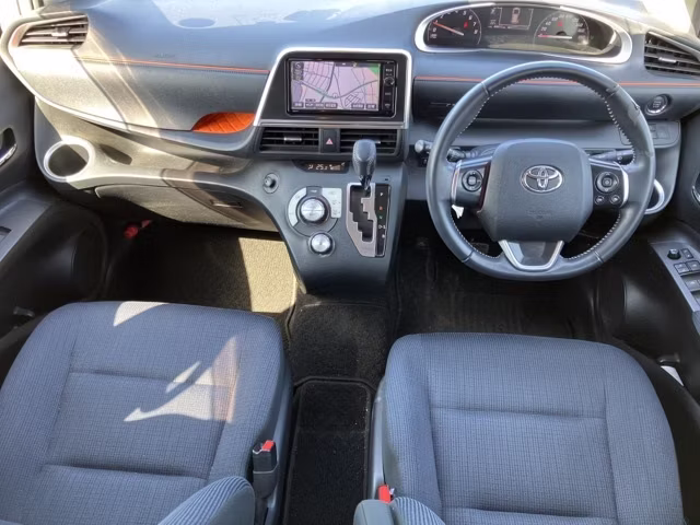 TOYOTA SIENTA